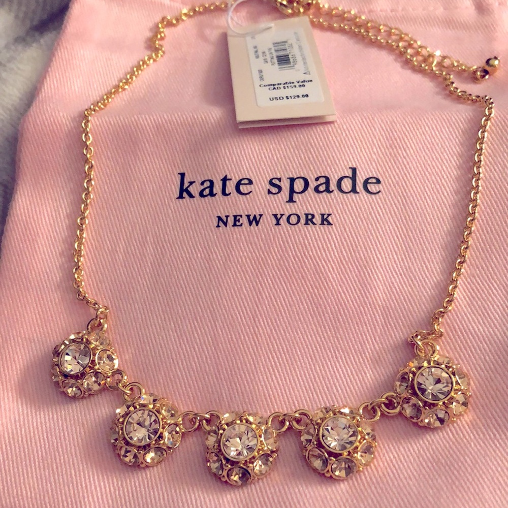 KATE SPADE NWT GOLD-TONE & CLEAR RHINESTONE “FLOWER-SHAPED” STATEMENT NECKLACE🌸